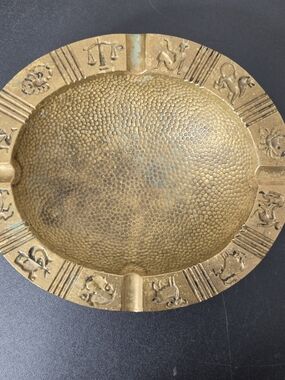 Vtg 70's Dayagi Made In Israel Solid Brass Zodiac Signs Hammered Texture Bowl